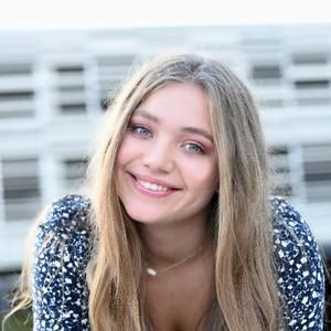 Meet your Posher, Valerie